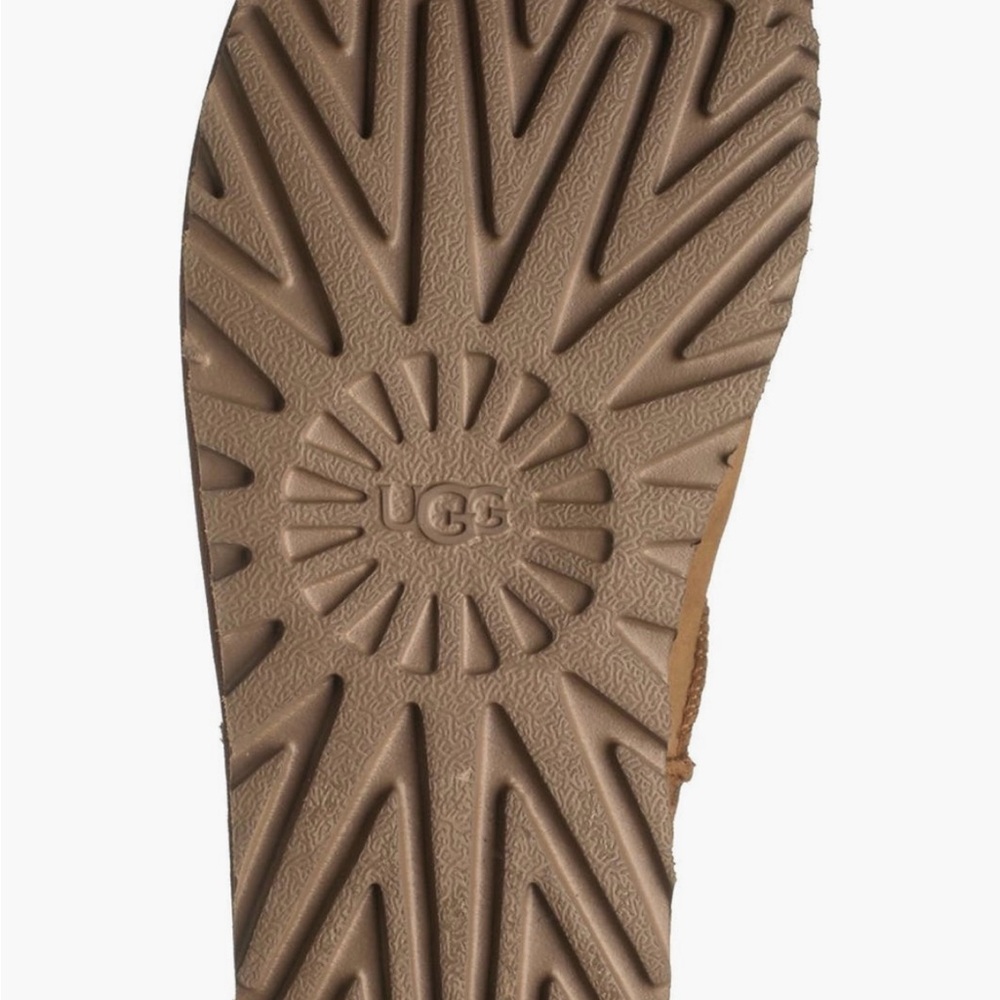 UGG Classic Slipper NWT Women’s Size 5 - Picture 4 of 7